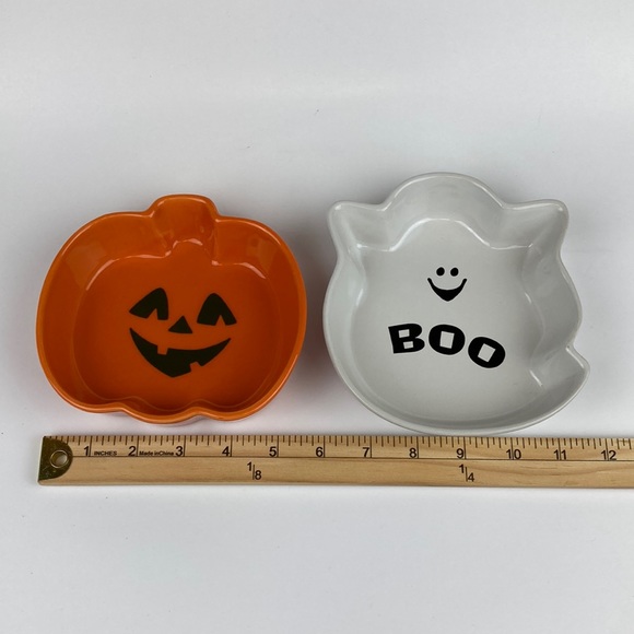 Michael’s Stoneware Ghost & Pumpkin Baking Dishes set of 2 6” - Picture 15 of 15